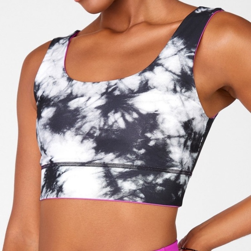 Fabletics Harlow Reversible Midi Sports Bra
